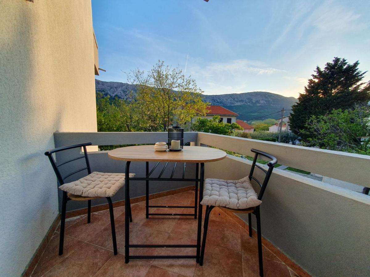 Apartman Mira *