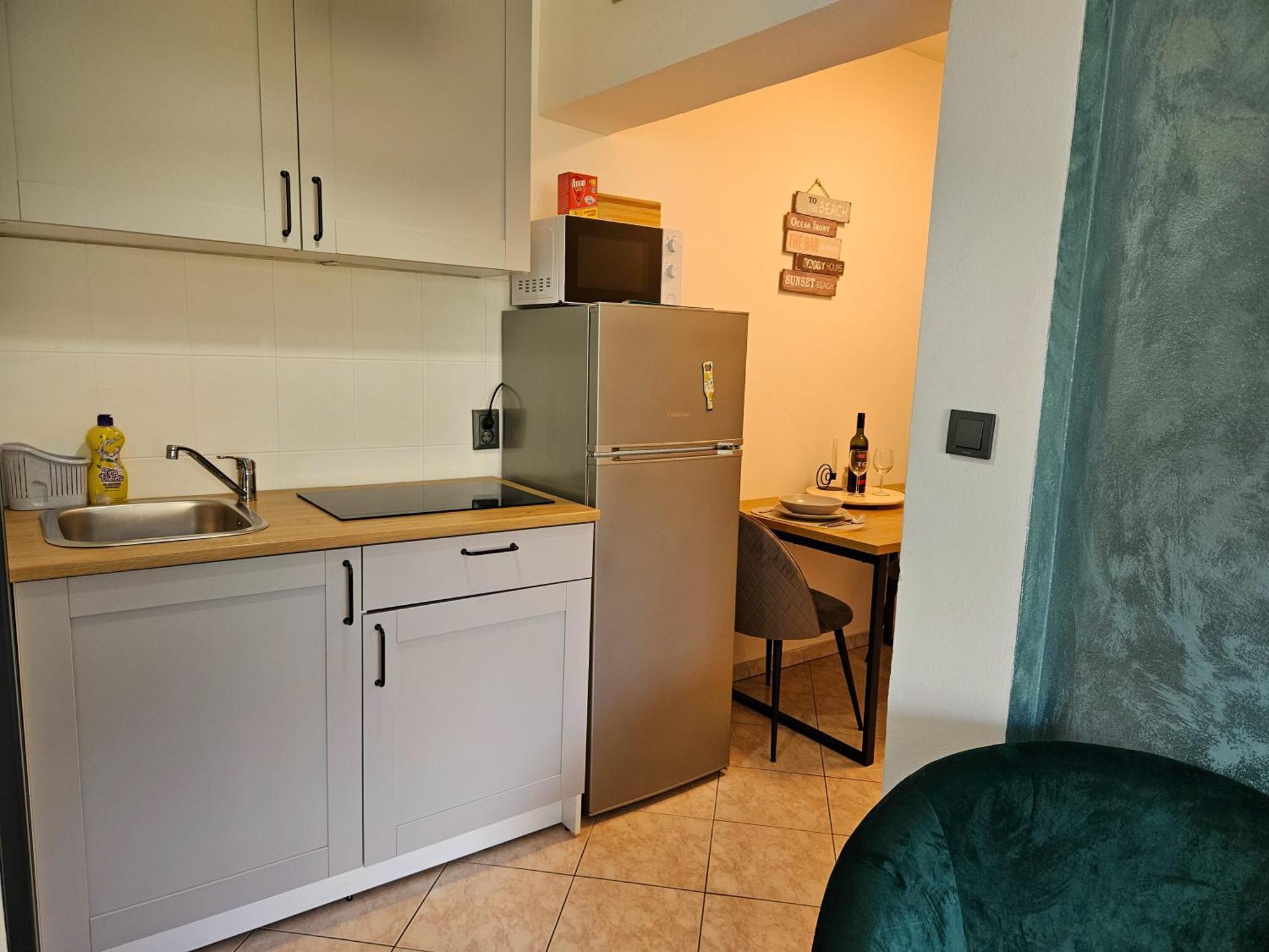 Apartman Mira *